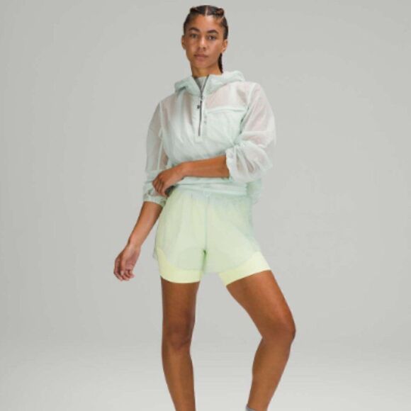 NWT Lululemon Step Out High Rise Short 3" - Picture 5 of 8